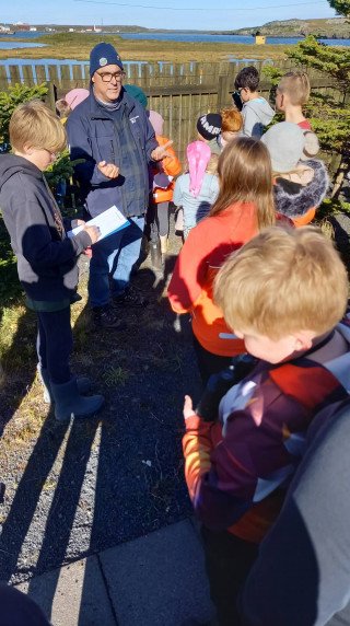 Pedro fræðir nemendur