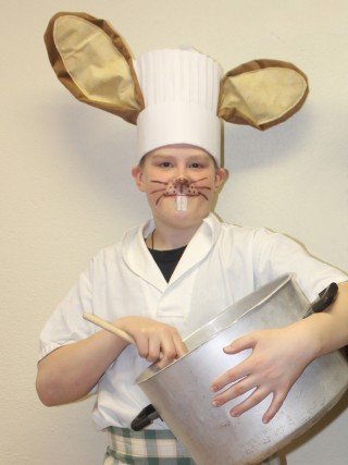 Önnur sýnin á hinu stórskemmtilega leikriti: Dýrin í­ Hálsaskógi, verður sunnudaginn 27 aprí­l kl. 1&hellip;