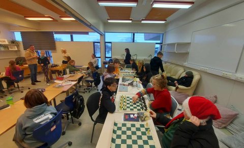 Skákmeistari í heimsókn