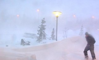 Skólahaldi aflýst í­ dag